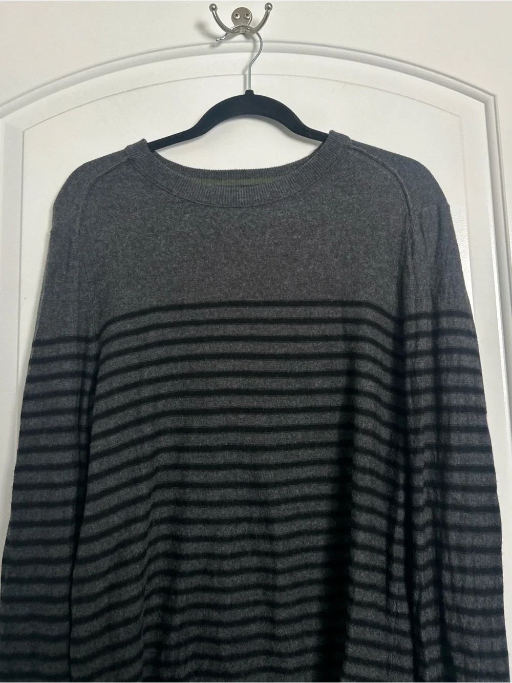 Banana Republic 100% Merino Wool Striped Crewneck Sweater Size L fall preppy